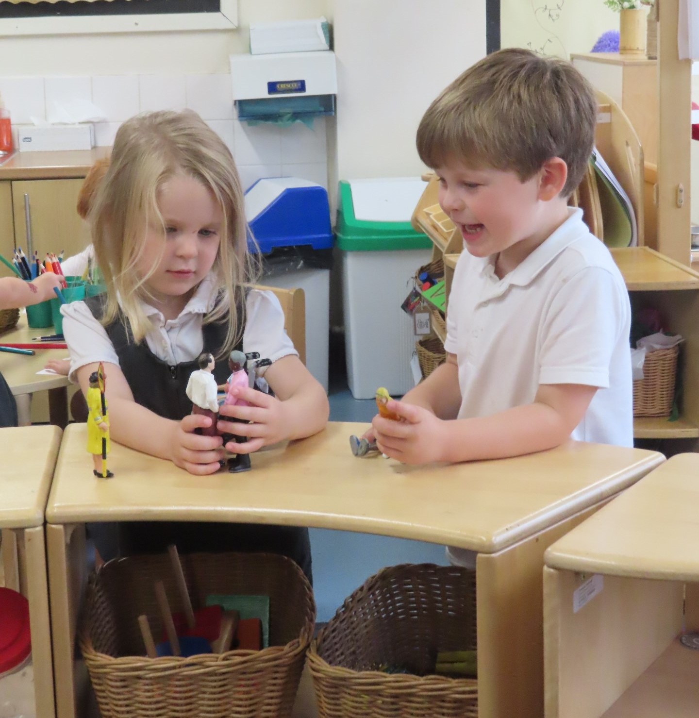 parent and carer partnership children in classroom web
